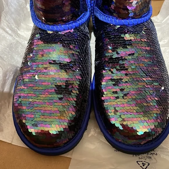 RARE Ugg classic sequin navy boots new in box size 7